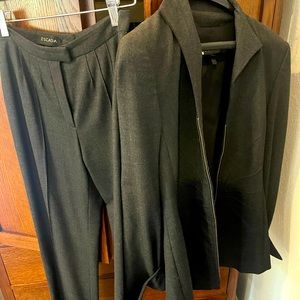 Escada charcoal grey blazer set